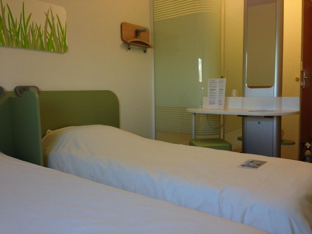 Hotel Ibis Budget Bordeaux Aeroport 2*