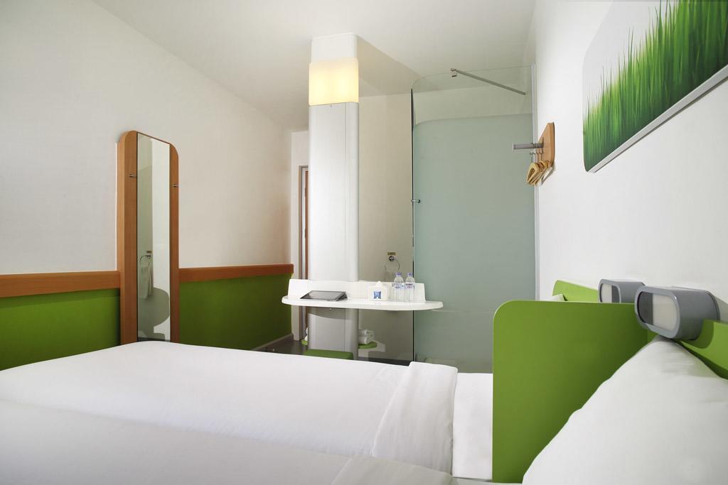 Ibis Budget Bordeaux Aeroport Hotel 2*